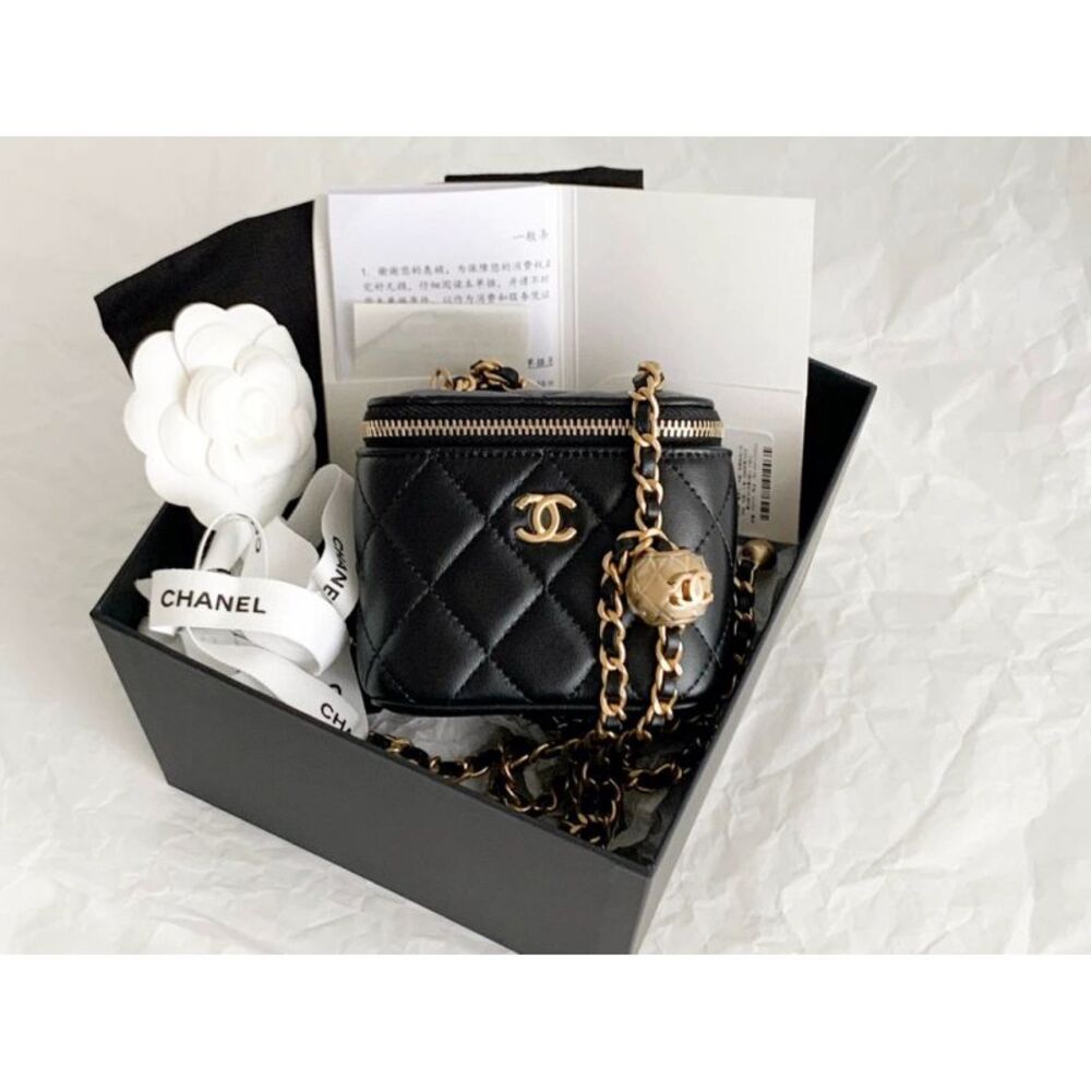 Chanel Women Pre-Loved Bag Brand New Condition